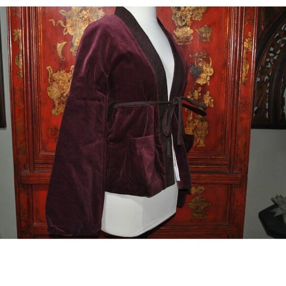 NWOT Lulu & Veronica Maroon Velvet Tie Front Jacket - M - Picture 3 of 5